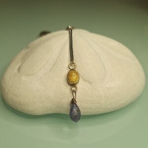 Elegant Gold and Blue Pendant Necklace
